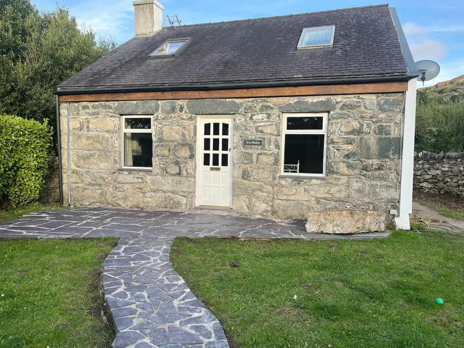 Bryn Rhedyn Cottage Cwm-y-glo Eksteriør billede
